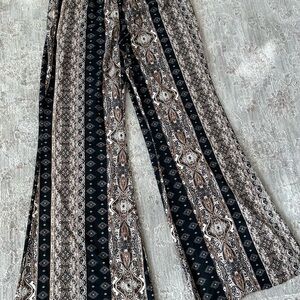 NWOT Indigo Thread Co Sz 1X Knit Elastic Waist Wide Leg Pull On Pants Raw Hem